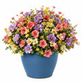 Arrangement floral artificiel multicolore en pot bleu